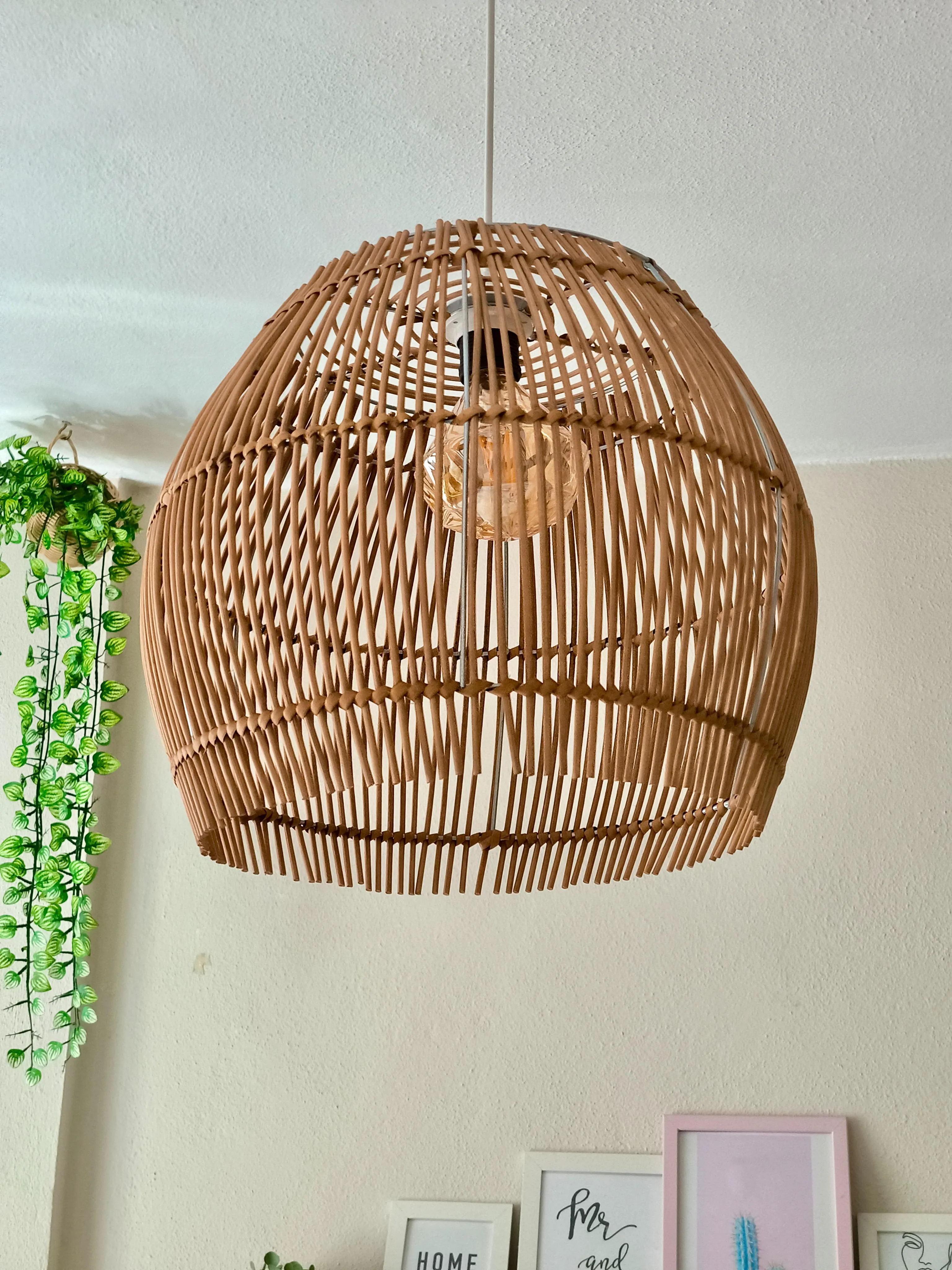 Ardela Rattan Avize
