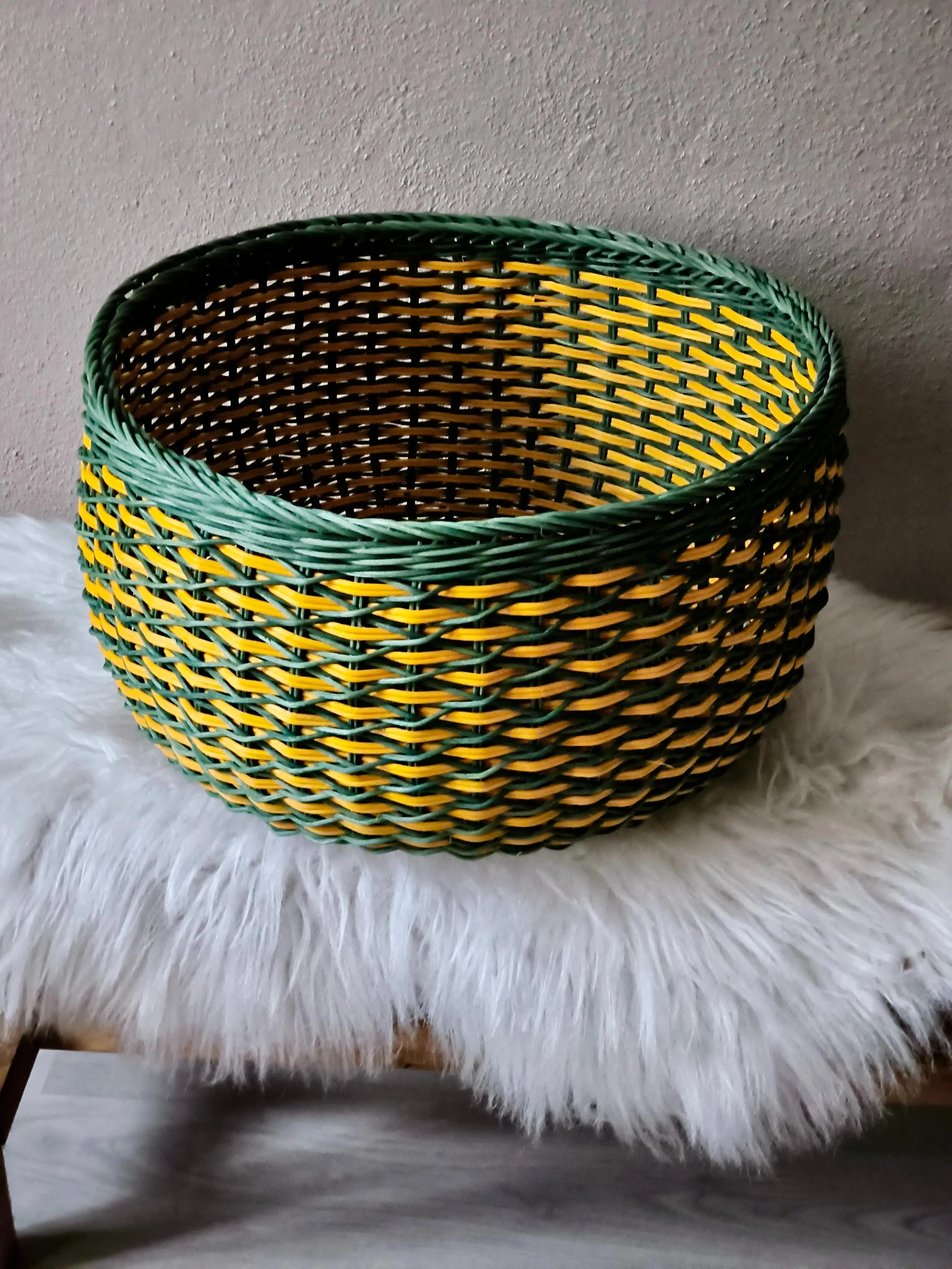 Dekoratif rattan sepet